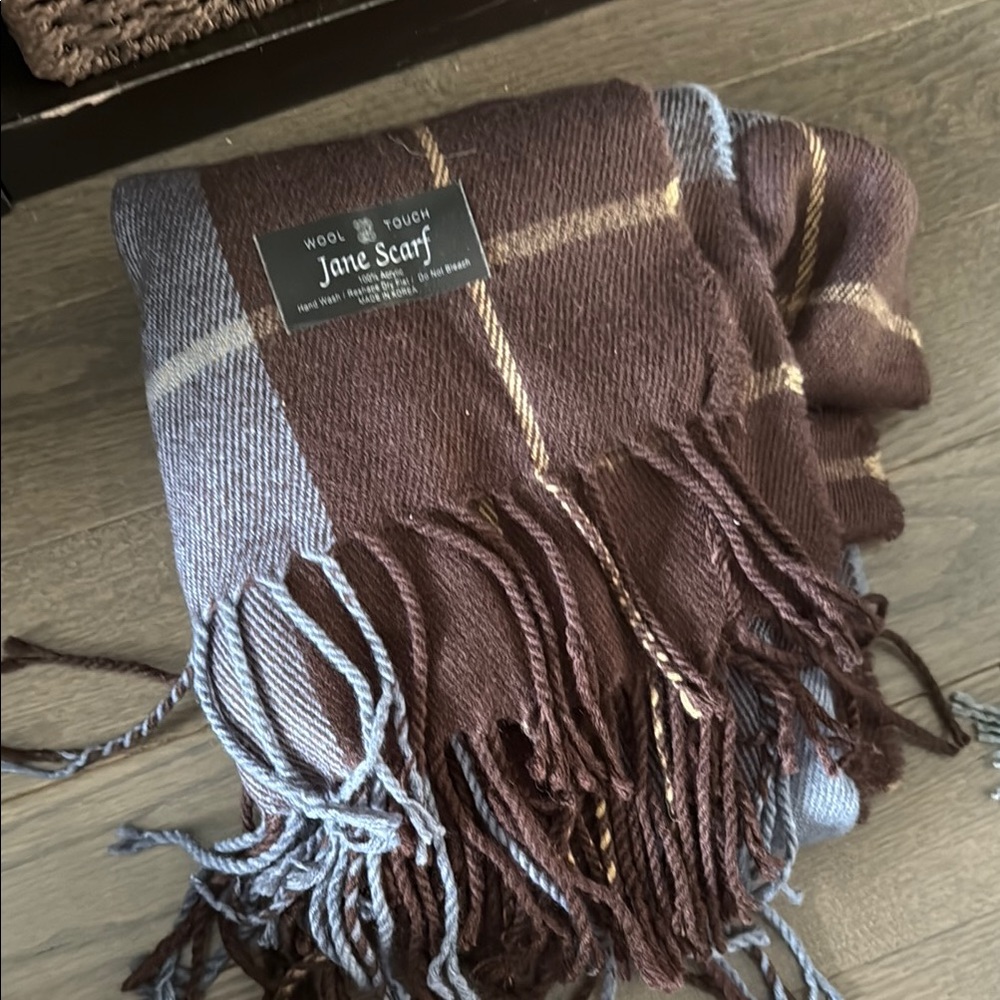 scarf